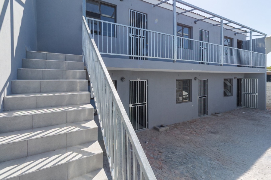 To Let 1 Bedroom Property for Rent in Silwood Heights Western Cape